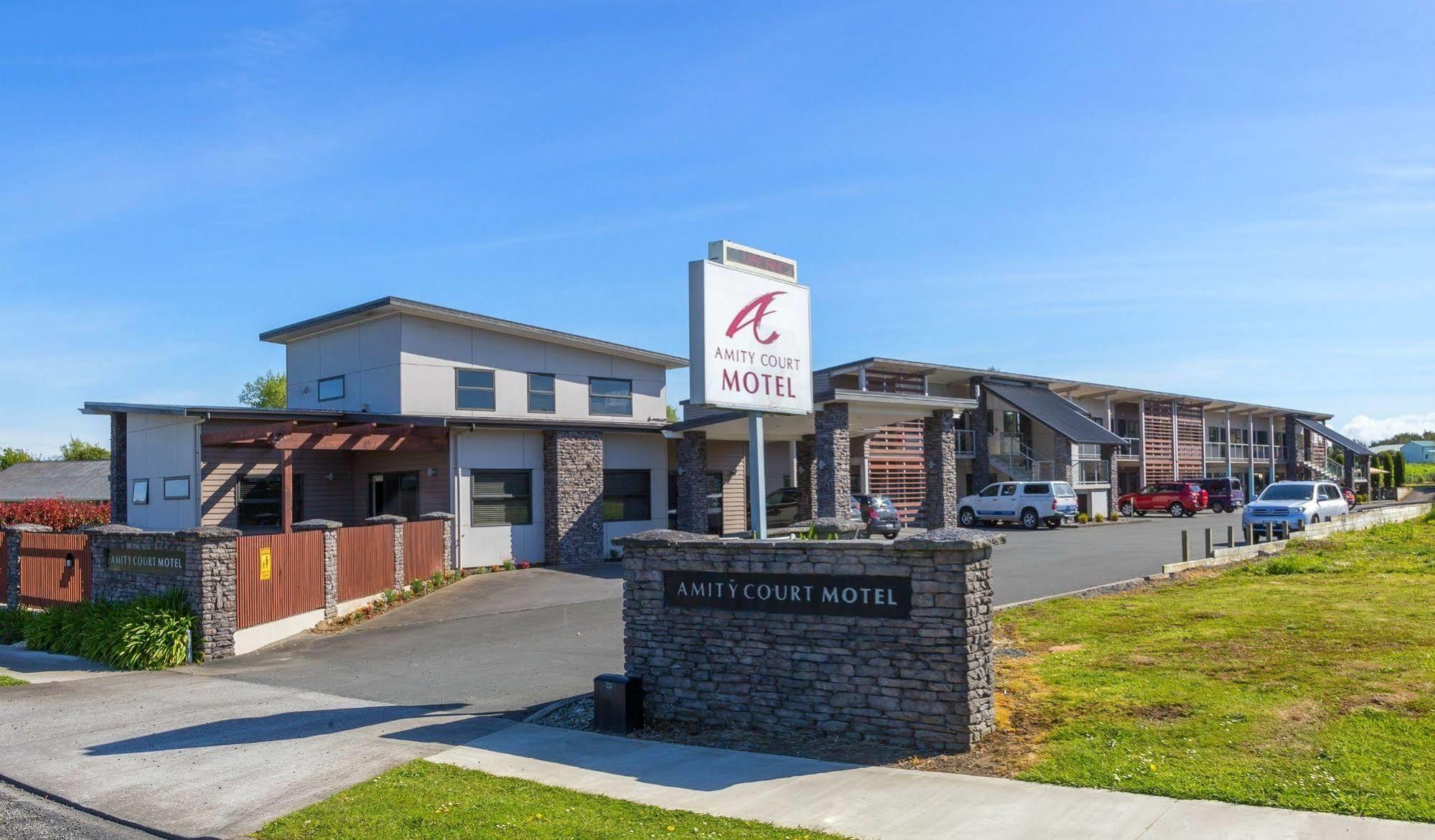 Amity Court Motel Stratford Exterior photo
